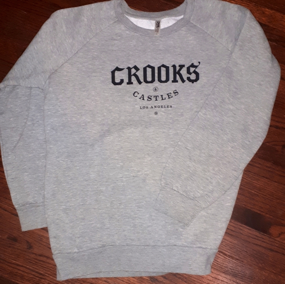 💥3/$50💥 Crooks & Castles sweater